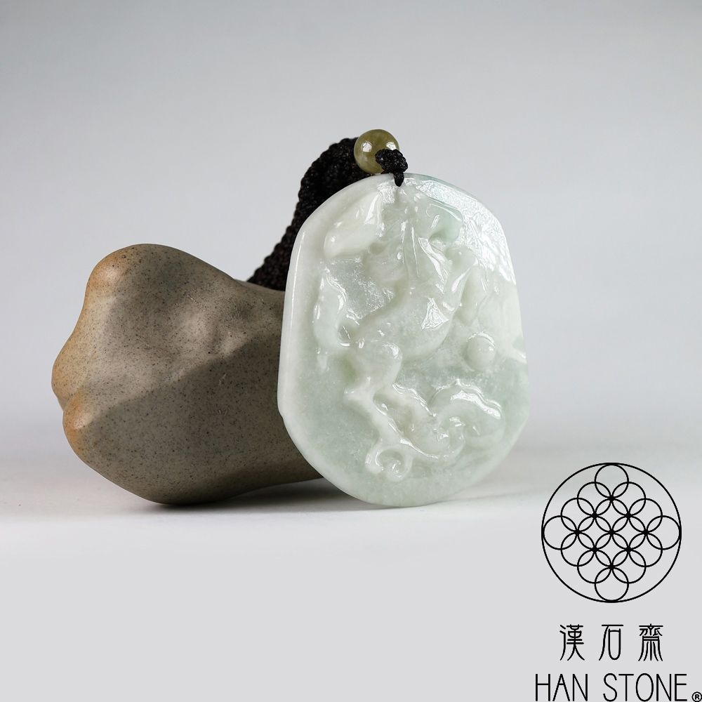 漢石齋】天然翡翠A貨馬上有錢玉珮吊墜飄花種(49*55*8mm) | 漢石齋