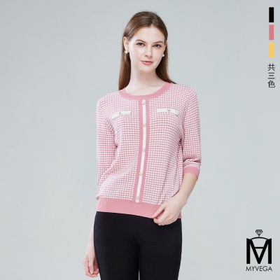 MYVEGA麥雪爾 MA小香風珍珠釦格格紋針織上衣-共三色