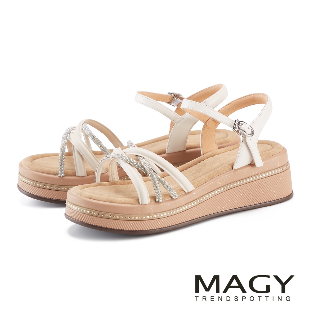 MAGY 羊皮細帶鑽條踝帶楔型厚底涼鞋 米色