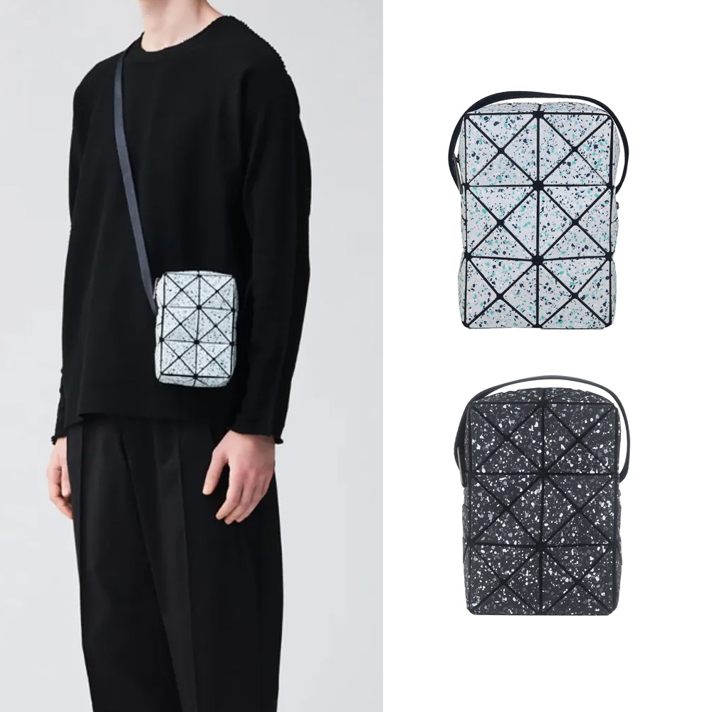 ISSEY MIYAKE 三宅一生 BAOBAO 3X2三角格直立小型斜背包(2色)