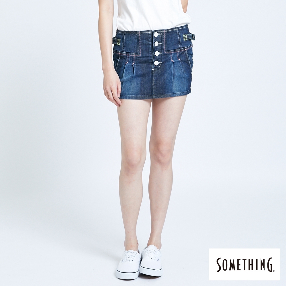 SOMETHING 女裝 低腰打褶 牛仔短裙-拔洗藍