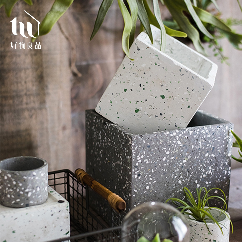 盆栽・水石用　卓　台座　廣秀作　盆栽　水石　小卓　盆栽台 花台 飾台 木製 Amazon.co.jp: 盆栽水石用 卓 廣秀作 盆栽 水石 小卓 盆栽台