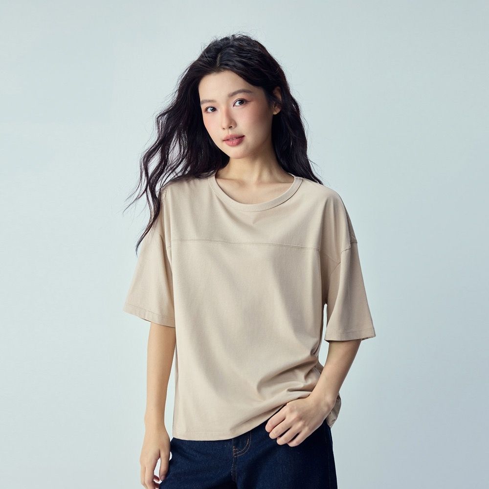 GIORDANO 女裝純棉寬鬆落肩短袖T恤【雙色任選】 (96 卡其)
