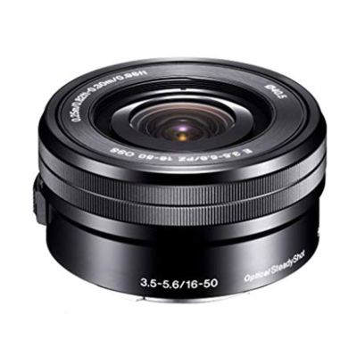 SONY索尼 SELP1650 E PZ 16-50mm F3.5-5.6 OSS 為Sony E-mount相機設計的標準定焦鏡頭，重量輕盈僅0g~200g，具備光學防手震（OSS）功能，適合日常拍攝與旅行使用。平行輸入來源，提供非人為因素保固半年（180天），如碰撞、外拆、摔落、進水、進沙、清洗、發黴、外修等不在保固範圍內。優質光學效能，助力您的攝影創作！