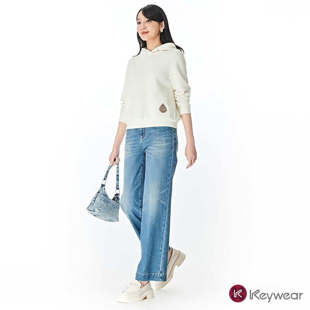 KeyWear奇威名品 微寬鬆直筒水洗牛仔長褲-藍色