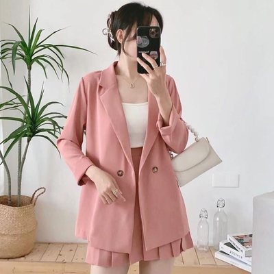 La Belleza簡約素色翻領雙釦長袖長版西裝外套加鬆緊腰西裝百摺裙兩件式套裝