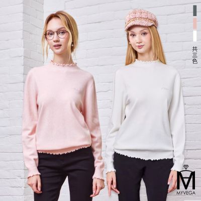 MYVEGA麥雪爾 MA木耳領羊毛logo燙鑽無縫針織上衣-共三色