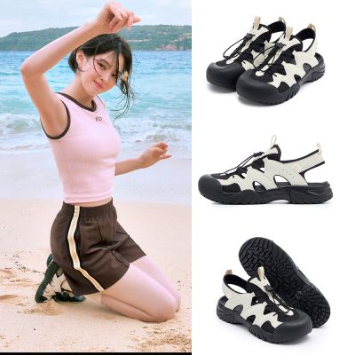 FILA官方直營 #韓韶禧代言款 PEITO SD v2 中性涼鞋-黑/白 4-S140A-013