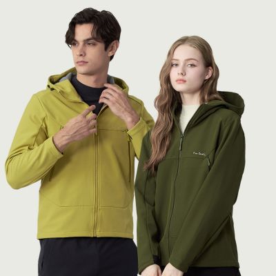 pierre cardin 皮爾卡登 網路獨家 男女同款 防潑水連帽機能軟殼外套(多色任選)