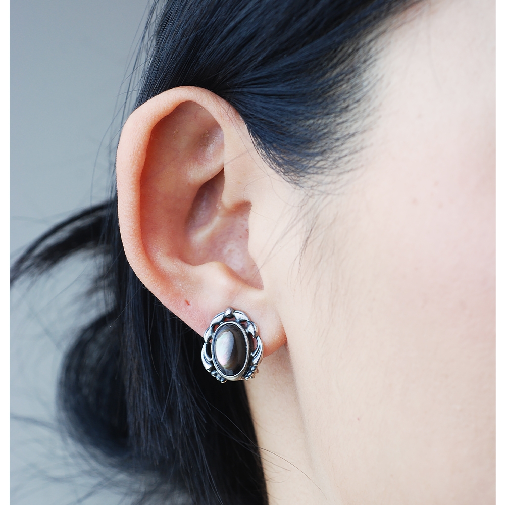 Georg Jensen 喬治傑生2020年度黑蝶貝夾式耳環| 耳環/其他