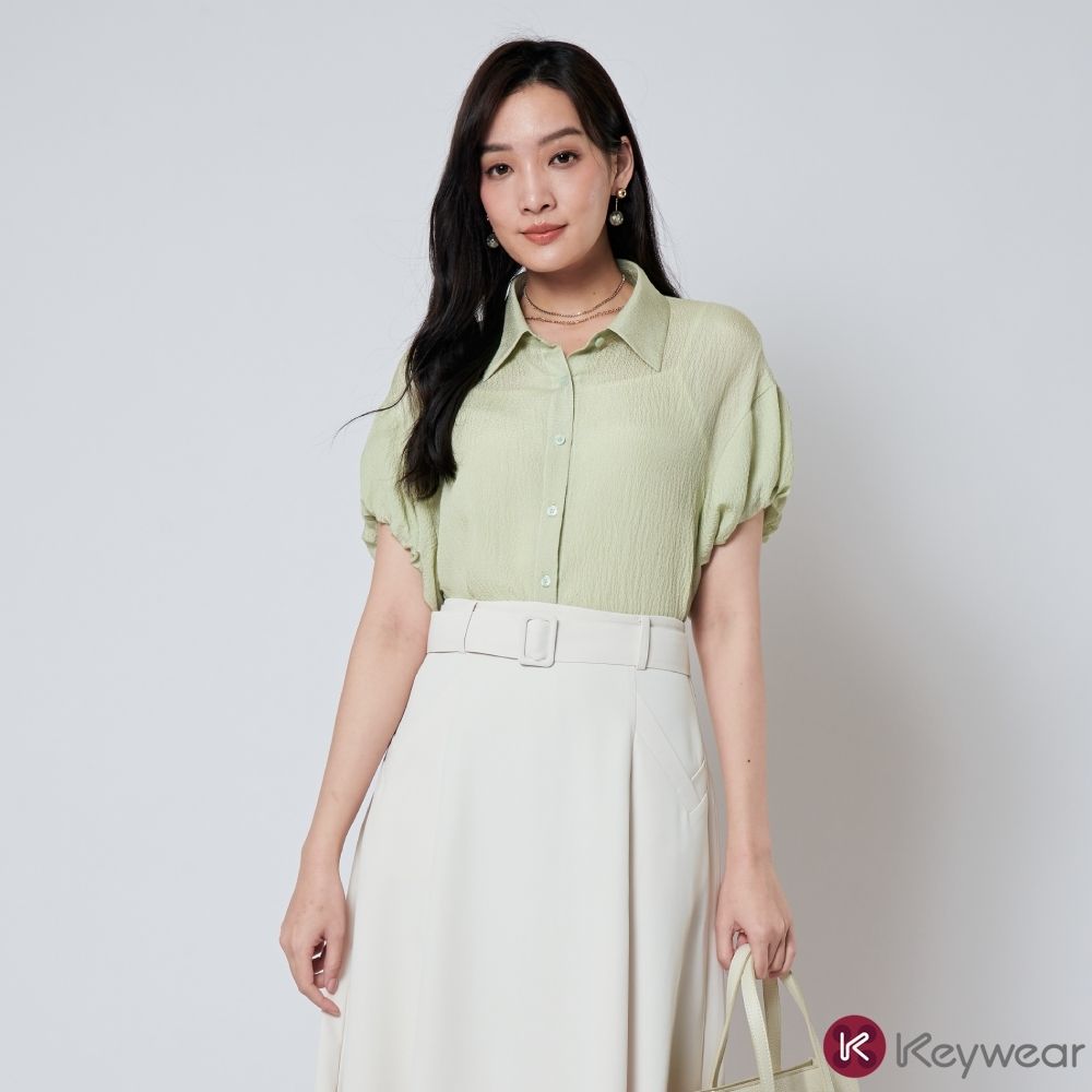 KeyWear奇威名品    蠶絲翻領澎袖設計短袖襯衫(共2色)-淺綠色