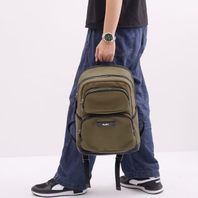 MICHAEL KORS KENT SPORT 輕量休閒帆布後背包(深綠)