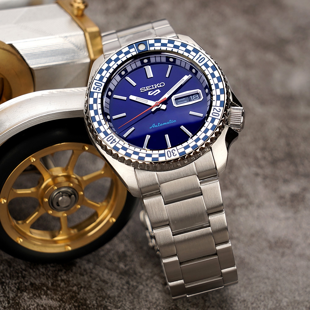 SEIKO 精工 5 Sports SKX 賽車方格旗機械錶 周年慶獻禮 送禮推薦-藍/42.5mm (SRPK65K1/4R36-15Z0B)_SK045