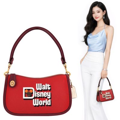 COACH 專櫃款Disney紅色真皮LOGO烙印旋釦肩背包