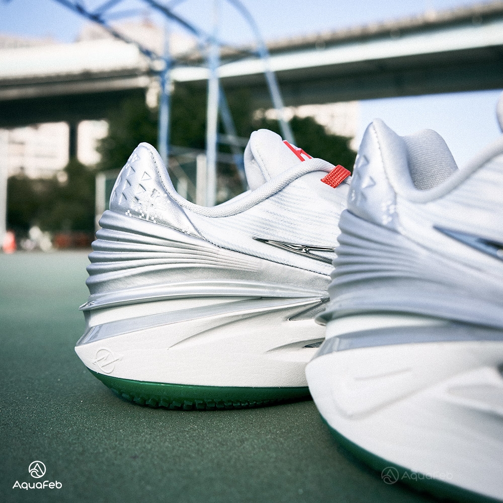 新品 NIKE AIR ZOOM G.T. CUT2 白 27cm ☆送料・関税込☆NIKE☆NIKE AIR ZOOM GT CUT 2☆23-28cm☆AURA