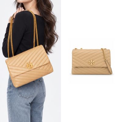 TORY BURCH KIRA 雙T金字LOGO鍊斜紋衍縫翻蓋兩用包(大/奶茶)