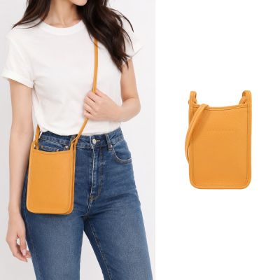 LONGCHAMP LE FOULONNÉ系列牛皮手機斜背包(杏黃)