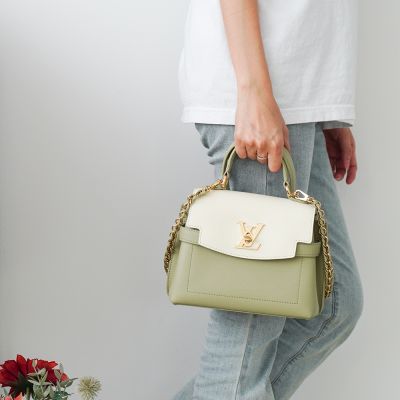 LOUIS VUITTON路易威登 Louis Vuitton LV路易威登 LockMe Ever Mini 粒面牛皮手提斜背包(M23075-阿涅爾綠)