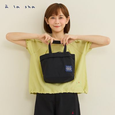 a la sha 束口立體LOGO小提袋