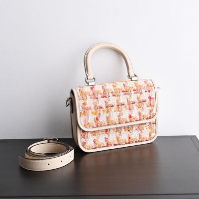 COACH Rogue 斜紋軟呢拼接皮革翻蓋式手提斜背兩用包(淺褐)