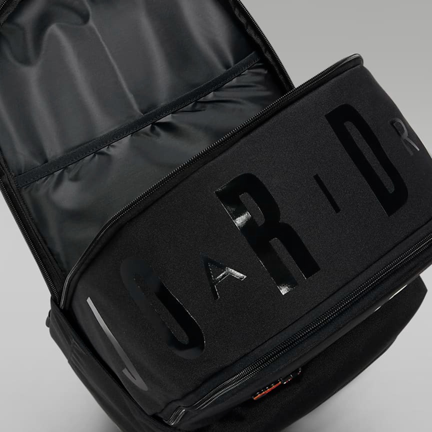 Nike 後背包Jordan Rubber Pin Backpack 黑13吋可調背帶雙肩包筆電包 