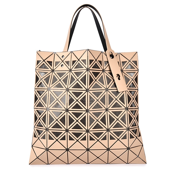 ISSEY MIYAKE 三宅一生BAOBAO FRAME 鏤空霧面方格6x6透光手提包-奶茶色